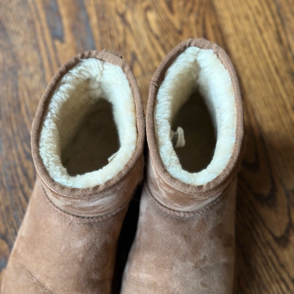 UGG Classic Mini II boot size 10 in Chestnut - Picture 9 of 9